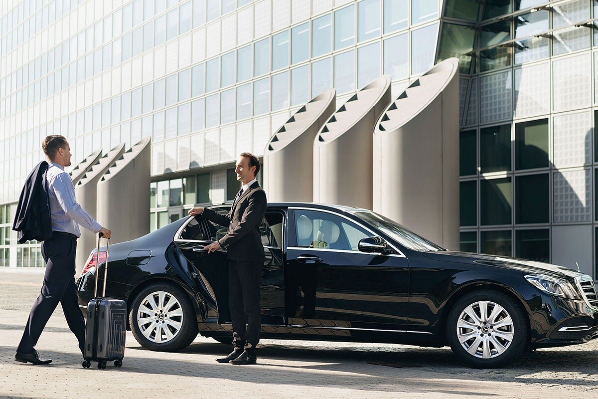 Chauffeur Service: The Ultimate Guide to Luxury Transportation for Every Occasion